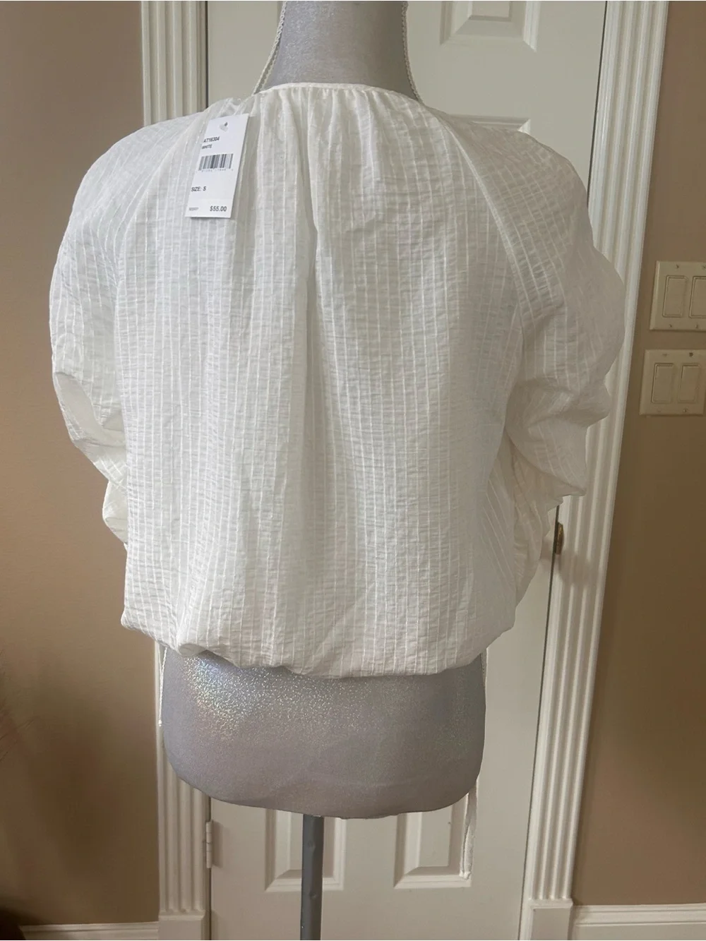 White Astr V-Neck Ruched Sleeve Women's Top